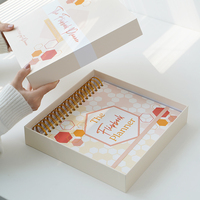 Agenda 2026 avec couverture en papier fantaisie, reliure spirale personnalisée, planification hebdomadaire et quotidienne, liste de choses à faire