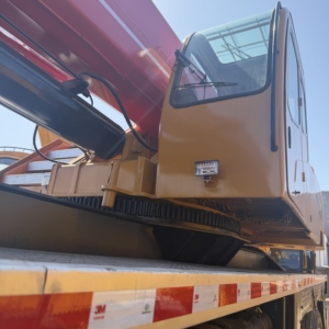 <span class=keywords><strong>Grue</strong></span> sur chenilles d'occasion SANY STC800T5 80 tonnes, modèle 2018, avec flèche principale de 50 m, boîte de vitesses et moteur, pour la vente de matériel de construction - Product Image 3