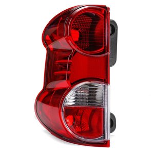Feux arrière Nissan NV200 26550-JX00A 26555-JX31A Feux de freinage halogènes - Product Image 4