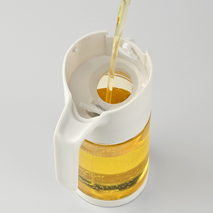 Distributeur d'huile d'olive en verre de luxe 2-en-1 avec bouchon rabattable, pulvérisateur et bec verseur anti-goutte pour sauce soja, avec poignée - Product Image 4