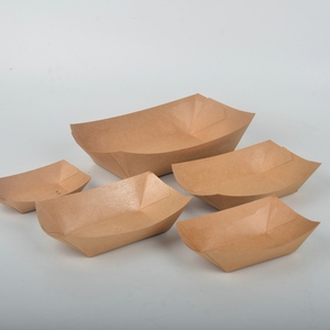 गर्म कुत्तों के लिए डिस्पोजेबल ब्लैक क्राफ्ट पेपर ट्रे 1/4 छोटे सर्विंग्स और भोजन के लिए सुशी डिब्बाबंद भोजन - Product Image 1