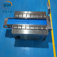 Unité de pesage multi-têtes compacte et multi-stations pour ligne de remplissage automatique de sacs en petite usine, optimisant l'espace