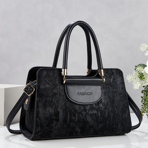 Trendy Single <b>Strap</b> Crossbody <b>Shoulder</b> Handbag for Middle-Aged Mother's Use PU Material Zipper Closure - Product Image 1