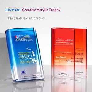 Trofeo de Cristal Acrílico Nuevo 2026 |   Placa de Premio Personalizada para el Personal Destacado con Diseño de Certificado Honorífico - Product Image 5