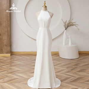 Robe de mariée sirène en satin blanc ivoire, dos nu, col halter, coupe élégante, idéale pour l'Asie du Sud-Est - Product Image 3