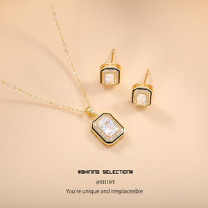 Collar con Colgante Geométrico con Engaste de Circonita en Aleación de Cobre, Joyería Fina para Uso Diario - Product Image 4
