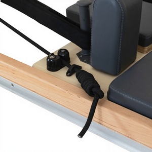 Reformer <span class=keywords><strong>de</strong></span> <span class=keywords><strong>Pilates</strong></span> con <span class=keywords><strong>Torre</strong></span> <span class=keywords><strong>de</strong></span> Alta Calidad, Medio Trapecio <span class=keywords><strong>de</strong></span> Madera, Reformer Clínico <span class=keywords><strong>de</strong></span> Microfibra con <span class=keywords><strong>Torre</strong></span> - Product Image 5