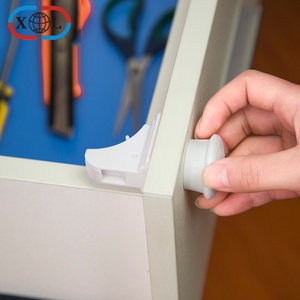 Serrures de sécurité magnétiques avec <span class=keywords><strong>aimant</strong></span> adhésif 3M <span class=keywords><strong>pour</strong></span> <span class=keywords><strong>armoire</strong></span> et tiroirs - Product Image 5