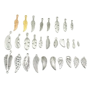 Colgantes de Plumas de Acero Inoxidable Unisex para Collares y Pendientes (80-110 Caracteres) - Product Image 1