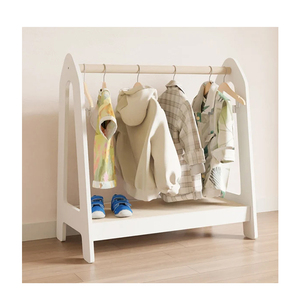ราวแขวนเสื้อผ้าเด็ก ราวแต่งตัวแบบมอนเตสซอรี่ ทำจากไม้ - Product Image 1