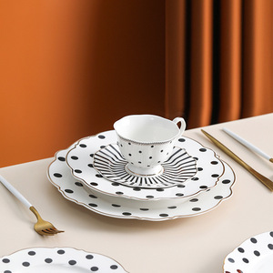 Service de table en grès à pois de luxe léger, cuisson à haute température, pour restaurant occidental, comprenant un plat à steak - Product Image 2