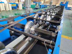 آلة تشكيل الدرابزين السريع للطرق السريعة ذات الموجتين/الموجات الثلاث الأوتوماتيكية سهلة التشغيل لمواد البناء - Product Image 6