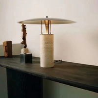 Lampe de table en travertin créative nordique lampe de table de chambre simple post-moderne lampe de table de chevet