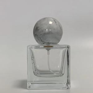 Biểu tượng tùy chỉnh bán buôn rắn Bìa bóng sang trọng hình dạng vít nắp chai nước hoa nắp - Product Image 2