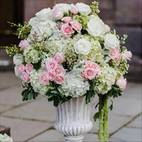 Décorations de mariage en gros : Supports de fleurs et boules de fleurs blanches pour décorations de mariage