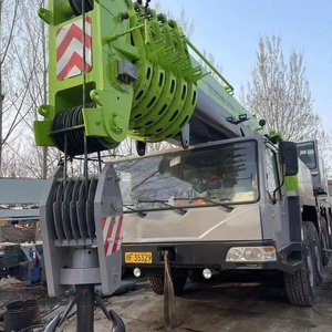 Grue sur camion d'occasion Zoomlion ZTC2200H 220 tonnes, poids total 50000 kg, fonctionnement stable, pompe, moteur, soupape complets, levage lourd - Product Image 4