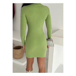Vestido ajustado de manga larga con cuello alto y canalé verde para mujer, 85 cm de largo, estilo sencillo para cóctel - Product Image 1