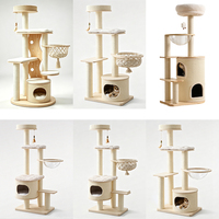 Arbre à chat interactif moderne de luxe en chêne blanc, design peu encombrant, griffoir en bois pour grands chats