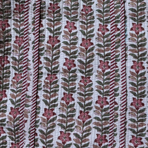 Sac fourre-tout matelassé en coton style moderne 2026, sac de marché fait main personnalisé, sac à bandoulière à prix de gros - Product Image 3