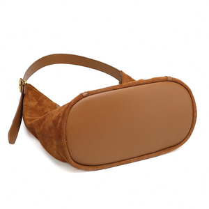 Fabricante OEM Mayorista Alta Capacidad Duradero Multifuncional Cuero Ante Acabado Satén Mujer Bolsos Hobo de Hombro - Product Image 6