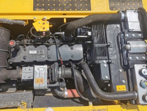 Excavatrice Komatsu Pc240 de 24 tonnes d'occasion, provenant du Japon, modèle Pc 240 Pc240lc Pc240-7 Pc240-8, en stock pour la vente - Product Image 5