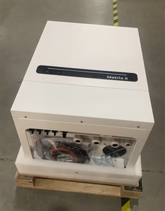 Système solaire hybride 10 kW avec MPPT 600 V intégré, capacité de mise en parallèle multiple 5 kW-135 kW, triphasé, pour usage domestique - Product Image 3