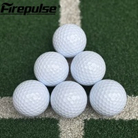 Balles de golf blanches à double couche, pour usage intérieur et extérieur, résistantes à l'usure et durables, logo personnalisé disponible