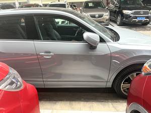 <span class=keywords><strong>Audi</strong></span> <span class=keywords><strong>Q2</strong></span> 35TFSI 1.4T 2023 d'occasion - SUV Essence Turbo pour la conduite en ville, faible kilométrage et <span class=keywords><strong>import</strong></span>é de Chine - Product Image 3