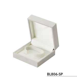 Étui en gros de bijoux de luxe avec logo personnalisé fabriqué de haute qualité - Product Image 4