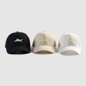 Gorra de béisbol ajustable de 6 paneles bordada con patrón de tiburón animal de dibujos animados multicolor al por mayor de alta calidad - Product Image 2