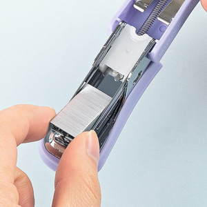 New Arrival Dễ Thương Phim Hoạt Hình <span class=keywords><strong>Mini</strong></span> Stapler & <span class=keywords><strong>Staples</strong></span> Set Bán Buôn Di Động Kiểm Tra Giấy Và Cuốn Sách Lưu Trữ Stapler Cho Sinh Viên - Product Image 2