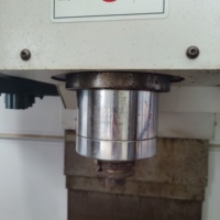 Neway VM1103SL Centre d'usinage vertical
