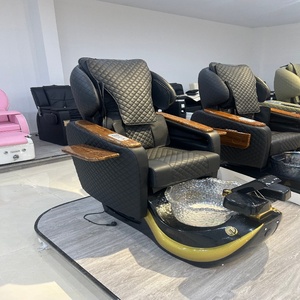 <span class=keywords><strong>Chaise</strong></span> de pédicure électrique de luxe, <span class=keywords><strong>chaise</strong></span> de spa pour les pieds en PU matelassé avec bassin transparent pour salon de manucure haut de gamme - Product Image 4