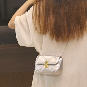 Nuevo Bolso Bandolera Impermeable de PU para Mujer, Diseño Cuadrado con Patrón de Caramelos, Pequeño, para Teléfono Móvil, con Cierre Simple - Product Image 2