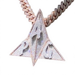 จี้รูปทรงปิรามิดชุบทองคำขาว 14K ประดับอัญมณีสีอำพัน พร้อมตัวอักษร P.A.C ฝังคริสตัลและเพชรเม็ดเล็กจากห้องปฏิบัติการ - Product Image 3