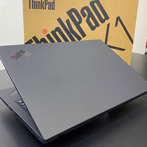 โน้ตบุ๊ก Lenovo ThinkPad X1 Carbon 2020 ขนาด 14 นิ้ว หน้าจอ FHD  ซีพียู Intel Core i5 รุ่นที่ 10 แรม 16GB SSD 512GB น้ำหนักเบา สำหรับธุรกิจ ดีไซน์บางเฉียบ - Product Image 1