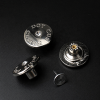 Fabricant Rack Placage Logo gravé personnalisé Couvre-bouton en alliage métallique à tige en jean avec strass