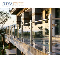 XIYATECH Escalier d'amélioration avec un système de garde-corps intérieur en acier inoxydable 316 et en verre d'aluminium noir