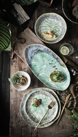 Assiette de présentation commerciale LovingHome en porcelaine verte de 13 pouces, motif feuille, style vintage artistique, taille personnalisée, compatible lave-vaisselle, haute qualité