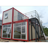 Maison modulaire en panneaux sandwich en acier du fabricant DXH avec piscine hors sol et design préfabriqué