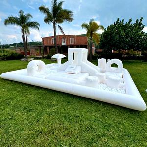 Parque acuático inflable comercial con obstáculos de agua en colores pastel blanco para niños pequeños - Product Image 1