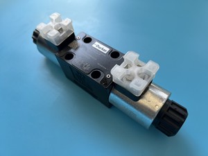 D1FVE02CC0NKW3 Réducteur proportionnel à action directe - Commande pilote pour applications industrielles - Product Image 4