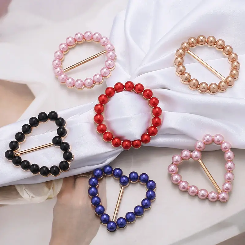 New Fashion Elegant heart-shaped Round Jewelry Clothing Accessories Metal Pearl Buckle Scarf Buckle For Events Party