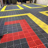 Outdoor-Verbundvinyl-Klickfliesen, Kunststoff-Bodenmatten, Rutschfest, Langlebig, mit Verbindungsdesign