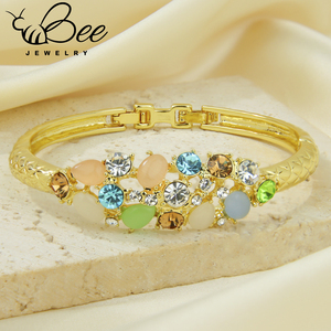 Brazalete Abierto de Latón Chapado en Oro de 14k, Elegante y Retro, con Cristales de Colores, Impermeable y de Alta Calidad para Mujer - Product Image 4