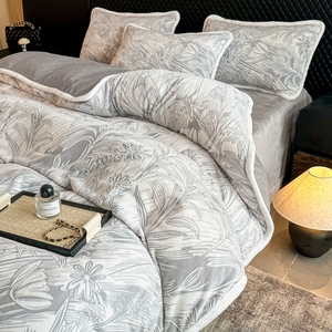 Luxury Four-Piece <strong>Bedding</strong> Set French Milk Velvet Thickened <strong>Double</strong>-Sided Duvet Cover <strong>Princess</strong> Style Oil Painting Disposable Home - Product Image 2