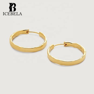 Pendientes coreanos minimalistas de Plata de Ley 925 personalizados al por mayor, joyería fina de diseñador, pendientes Huggie ondulados de sirena Muse para niñas - Product Image 3