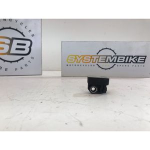 Étriers de frein avant KTM compatibles avec 1290 Super Duke GT R 2014-2023 et 690 Duke R 2013-2017 - Product Image 3