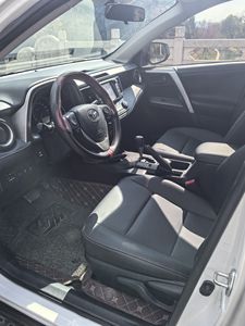 Vente en gros <span class=keywords><strong>Toyota</strong></span> <span class=keywords><strong>RAV4</strong></span> Rongfang 2015 2016 2017 Modèle 2.0L CVT 2WD Édition Tendance Norme Nationale V pour la Famille - Product Image 3