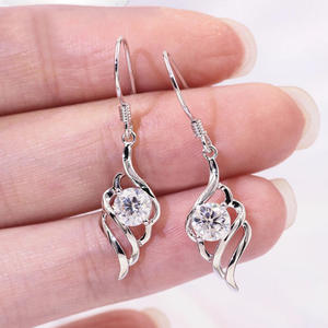 ต่างหูแบบห้อยทำจากทองขาวประดับพลอยเทียมแบบกรงเล็บสำหรับผู้หญิงเครื่องประดับงานแต่งงานแบบคลาสสิก E1922 - Product Image 1